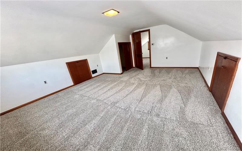606 5th St, Youngwood, 15697, 4 Bedroom Bedrooms, 8 Room Rooms,1.1 BathroomBathrooms,Residential,For Sale,5th St,1773687