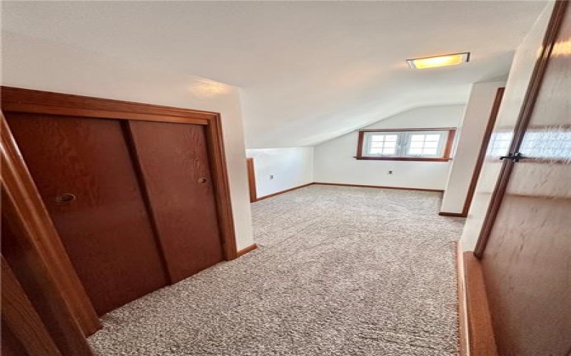 606 5th St, Youngwood, 15697, 4 Bedroom Bedrooms, 8 Room Rooms,1.1 BathroomBathrooms,Residential,For Sale,5th St,1773687