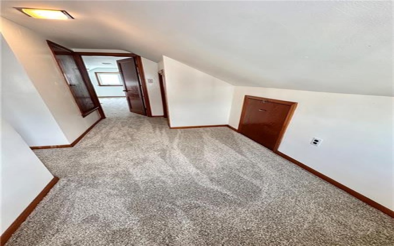 606 5th St, Youngwood, 15697, 4 Bedroom Bedrooms, 8 Room Rooms,1.1 BathroomBathrooms,Residential,For Sale,5th St,1773687