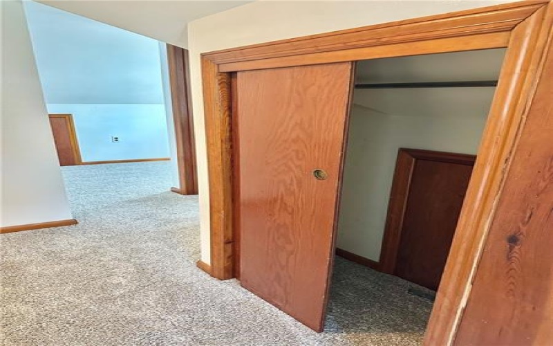 606 5th St, Youngwood, 15697, 4 Bedroom Bedrooms, 8 Room Rooms,1.1 BathroomBathrooms,Residential,For Sale,5th St,1773687