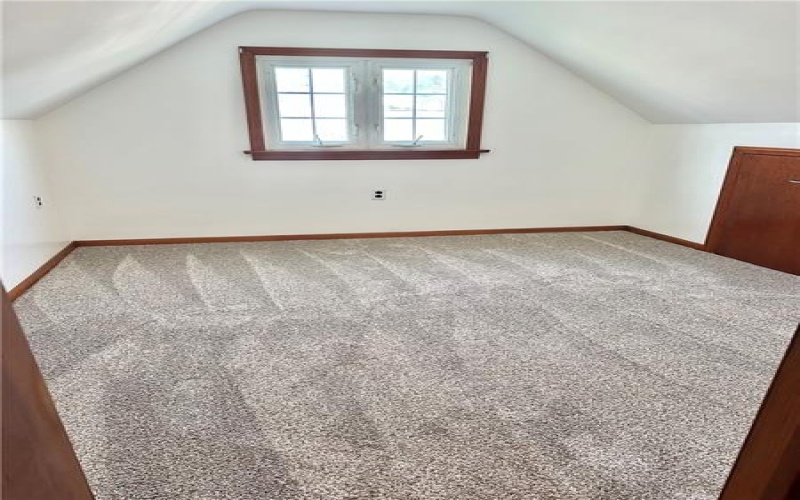606 5th St, Youngwood, 15697, 4 Bedroom Bedrooms, 8 Room Rooms,1.1 BathroomBathrooms,Residential,For Sale,5th St,1773687