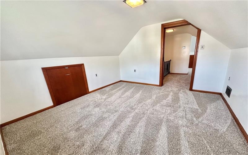 606 5th St, Youngwood, 15697, 4 Bedroom Bedrooms, 8 Room Rooms,1.1 BathroomBathrooms,Residential,For Sale,5th St,1773687
