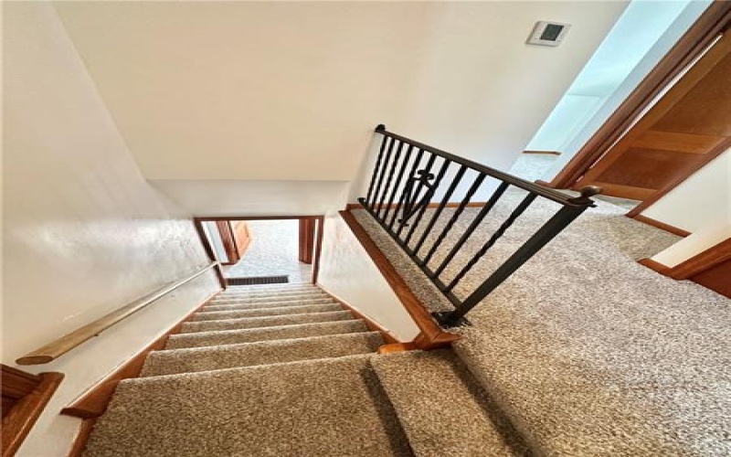 606 5th St, Youngwood, 15697, 4 Bedroom Bedrooms, 8 Room Rooms,1.1 BathroomBathrooms,Residential,For Sale,5th St,1773687