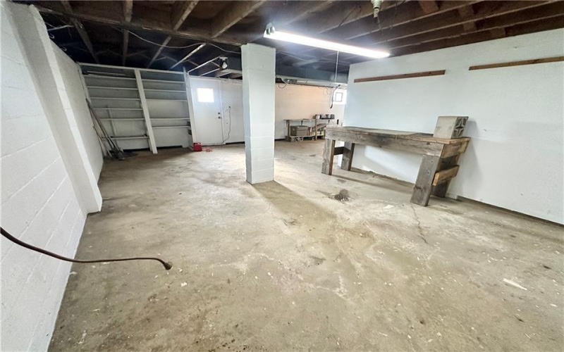 606 5th St, Youngwood, 15697, 4 Bedroom Bedrooms, 8 Room Rooms,1.1 BathroomBathrooms,Residential,For Sale,5th St,1773687