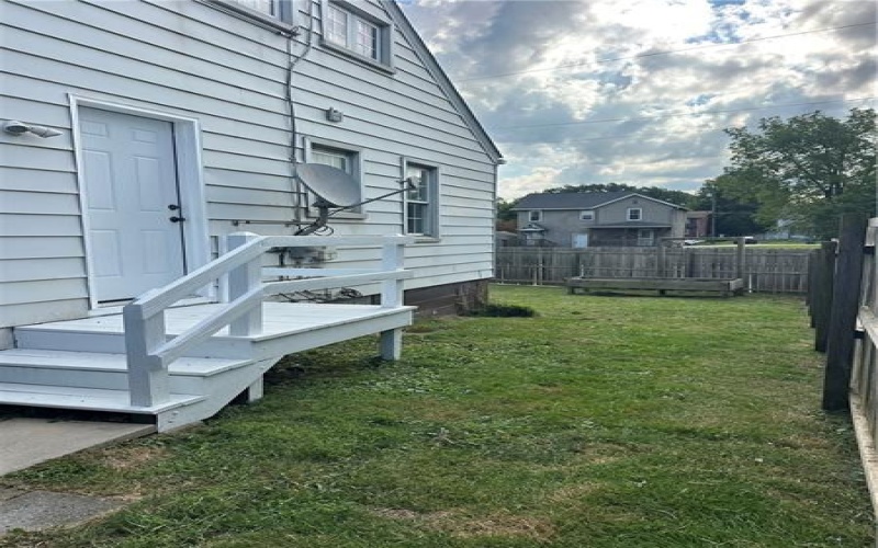 606 5th St, Youngwood, 15697, 4 Bedroom Bedrooms, 8 Room Rooms,1.1 BathroomBathrooms,Residential,For Sale,5th St,1773687