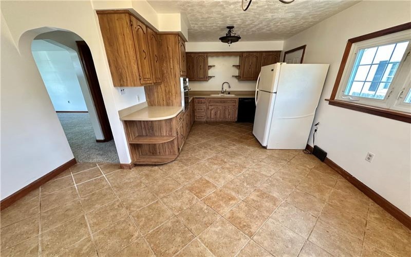 606 5th St, Youngwood, 15697, 4 Bedroom Bedrooms, 8 Room Rooms,1.1 BathroomBathrooms,Residential,For Sale,5th St,1773687