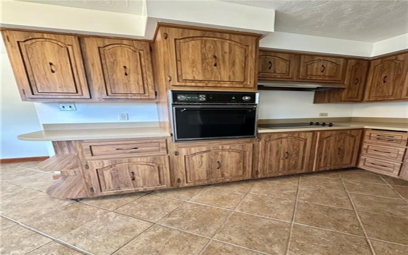 606 5th St, Youngwood, 15697, 4 Bedroom Bedrooms, 8 Room Rooms,1.1 BathroomBathrooms,Residential,For Sale,5th St,1773687