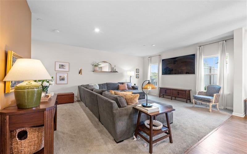 4001 Saint Andrews Ct, Jeannette, 15644, 3 Bedroom Bedrooms, 8 Room Rooms,2.1 BathroomBathrooms,Residential,For Sale,Saint Andrews Ct,1773700