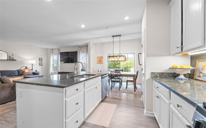 4001 Saint Andrews Ct, Jeannette, 15644, 3 Bedroom Bedrooms, 8 Room Rooms,2.1 BathroomBathrooms,Residential,For Sale,Saint Andrews Ct,1773700