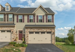 4001 Saint Andrews Ct, Jeannette, 15644, 3 Bedroom Bedrooms, 8 Room Rooms,2.1 BathroomBathrooms,Residential,For Sale,Saint Andrews Ct,1773700