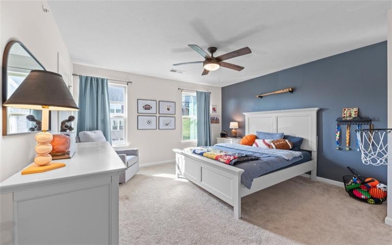 4001 Saint Andrews Ct, Jeannette, 15644, 3 Bedroom Bedrooms, 8 Room Rooms,2.1 BathroomBathrooms,Residential,For Sale,Saint Andrews Ct,1773700