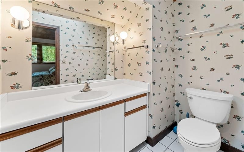 531-533 Laurel Pond, Farmington, 15437, 3 Bedroom Bedrooms, 7 Room Rooms,3 BathroomBathrooms,Residential,For Sale,Laurel Pond,1773748