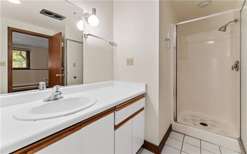 531-533 Laurel Pond, Farmington, 15437, 3 Bedroom Bedrooms, 7 Room Rooms,3 BathroomBathrooms,Residential,For Sale,Laurel Pond,1773748