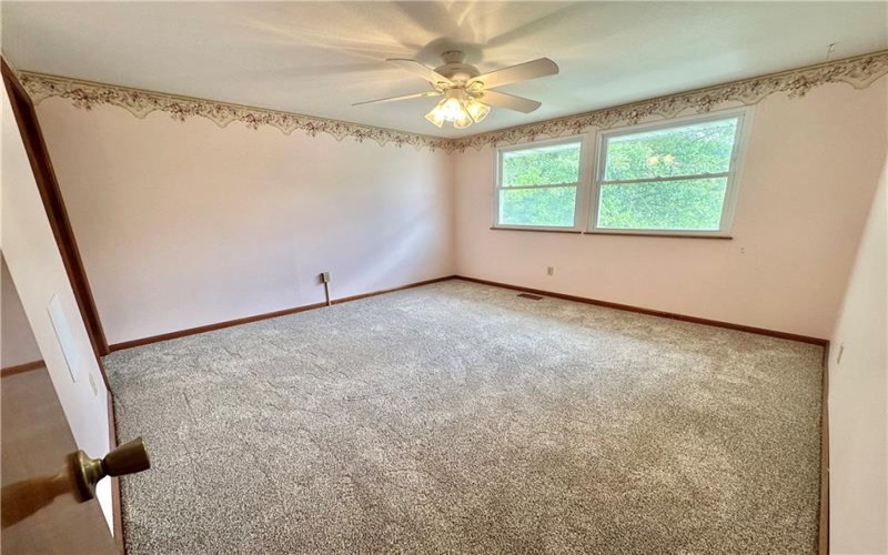 1056 Cranston Dr, Greensburg, 15601, 2 Bedroom Bedrooms, 5 Room Rooms,1.1 BathroomBathrooms,Residential,For Sale,Cranston Dr,1773751