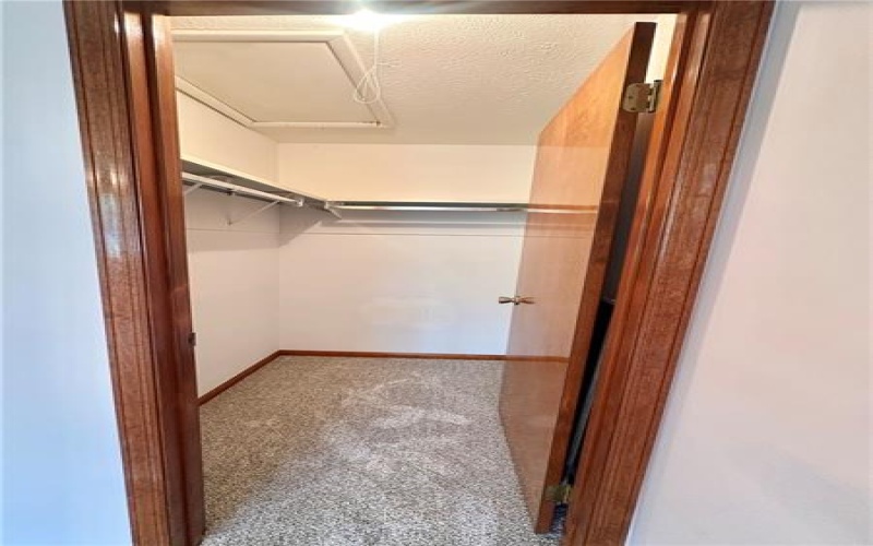 1056 Cranston Dr, Greensburg, 15601, 2 Bedroom Bedrooms, 5 Room Rooms,1.1 BathroomBathrooms,Residential,For Sale,Cranston Dr,1773751