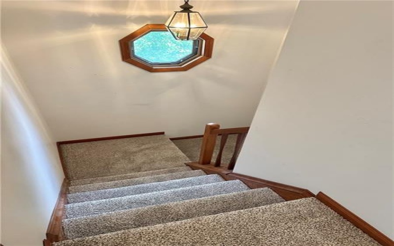 1056 Cranston Dr, Greensburg, 15601, 2 Bedroom Bedrooms, 5 Room Rooms,1.1 BathroomBathrooms,Residential,For Sale,Cranston Dr,1773751