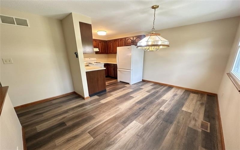1056 Cranston Dr, Greensburg, 15601, 2 Bedroom Bedrooms, 5 Room Rooms,1.1 BathroomBathrooms,Residential,For Sale,Cranston Dr,1773751