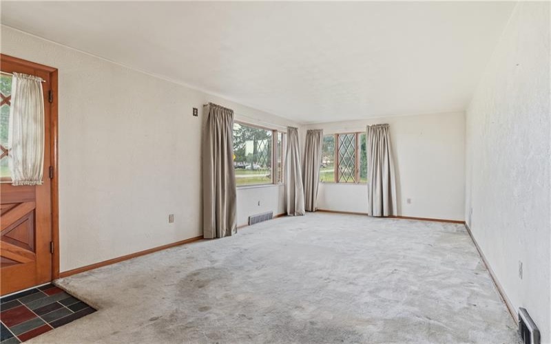 1210 Mount Pleasant Rd, West Newton, 15089, 5 Bedroom Bedrooms, 10 Room Rooms,1.1 BathroomBathrooms,Residential,For Sale,Mount Pleasant Rd,1773602