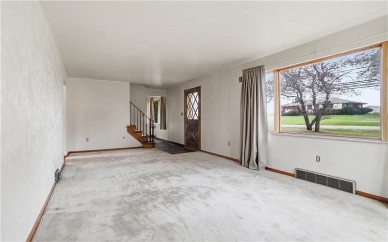 1210 Mount Pleasant Rd, West Newton, 15089, 5 Bedroom Bedrooms, 10 Room Rooms,1.1 BathroomBathrooms,Residential,For Sale,Mount Pleasant Rd,1773602
