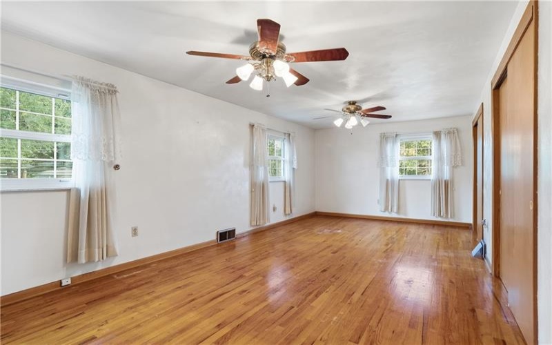 1210 Mount Pleasant Rd, West Newton, 15089, 5 Bedroom Bedrooms, 10 Room Rooms,1.1 BathroomBathrooms,Residential,For Sale,Mount Pleasant Rd,1773602