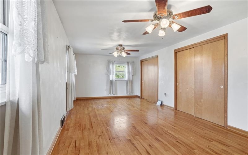 1210 Mount Pleasant Rd, West Newton, 15089, 5 Bedroom Bedrooms, 10 Room Rooms,1.1 BathroomBathrooms,Residential,For Sale,Mount Pleasant Rd,1773602