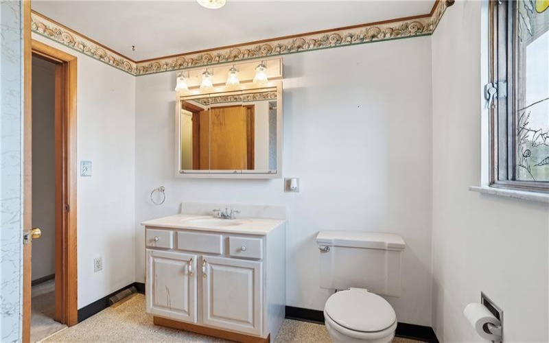 1210 Mount Pleasant Rd, West Newton, 15089, 5 Bedroom Bedrooms, 10 Room Rooms,1.1 BathroomBathrooms,Residential,For Sale,Mount Pleasant Rd,1773602