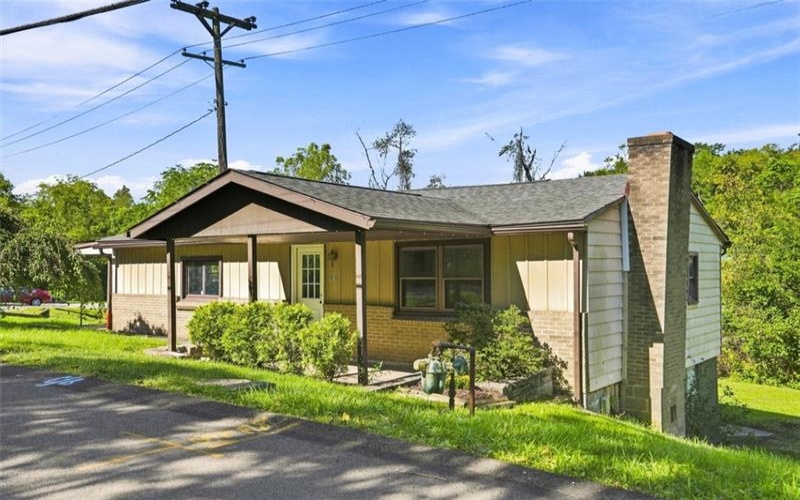 1631 Weirich Ave, Washington, 15301, 4 Bedroom Bedrooms, 6 Room Rooms,2 BathroomBathrooms,Residential,For Sale,Weirich Ave,1773684