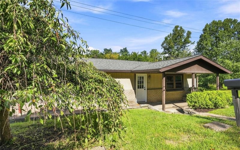 1631 Weirich Ave, Washington, 15301, 4 Bedroom Bedrooms, 6 Room Rooms,2 BathroomBathrooms,Residential,For Sale,Weirich Ave,1773684