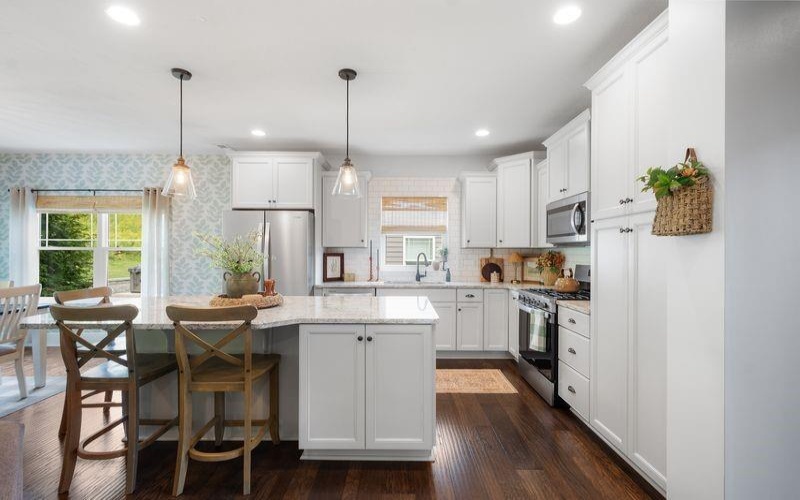 124 Summer Ln, Mc Donald, 15057, 3 Bedroom Bedrooms, 10 Room Rooms,2.1 BathroomBathrooms,Residential,For Sale,Summer Ln,1772873