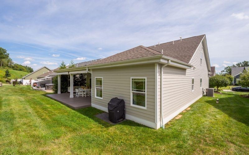 124 Summer Ln, Mc Donald, 15057, 3 Bedroom Bedrooms, 10 Room Rooms,2.1 BathroomBathrooms,Residential,For Sale,Summer Ln,1772873
