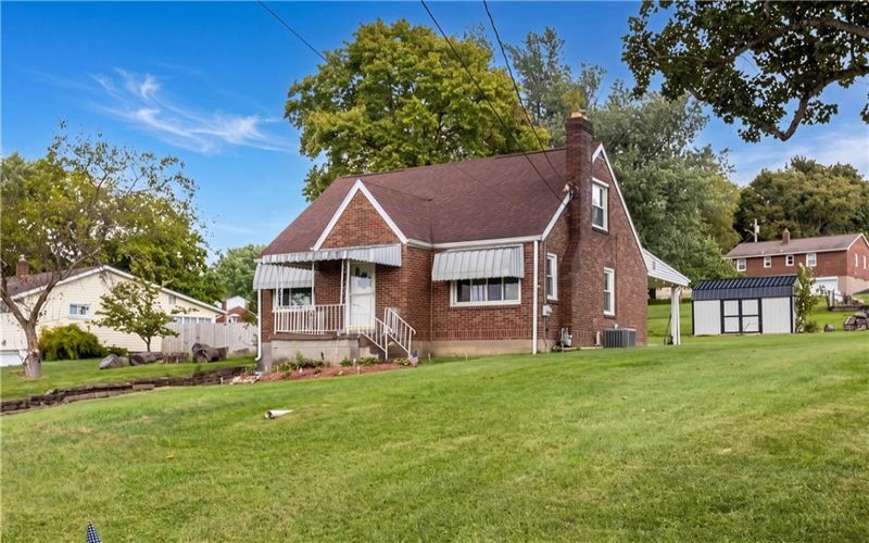 223 Crescent Dr, Greensburg, 15601, 3 Bedroom Bedrooms, ,1 BathroomBathrooms,Residential,For Sale,Crescent Dr,1773632