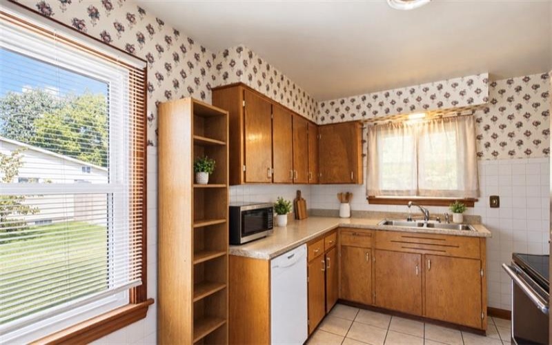 223 Crescent Dr, Greensburg, 15601, 3 Bedroom Bedrooms, ,1 BathroomBathrooms,Residential,For Sale,Crescent Dr,1773632
