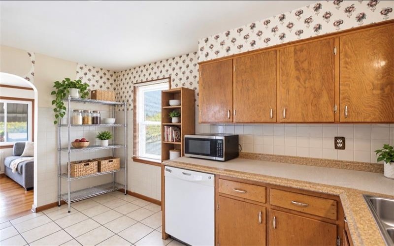 223 Crescent Dr, Greensburg, 15601, 3 Bedroom Bedrooms, ,1 BathroomBathrooms,Residential,For Sale,Crescent Dr,1773632