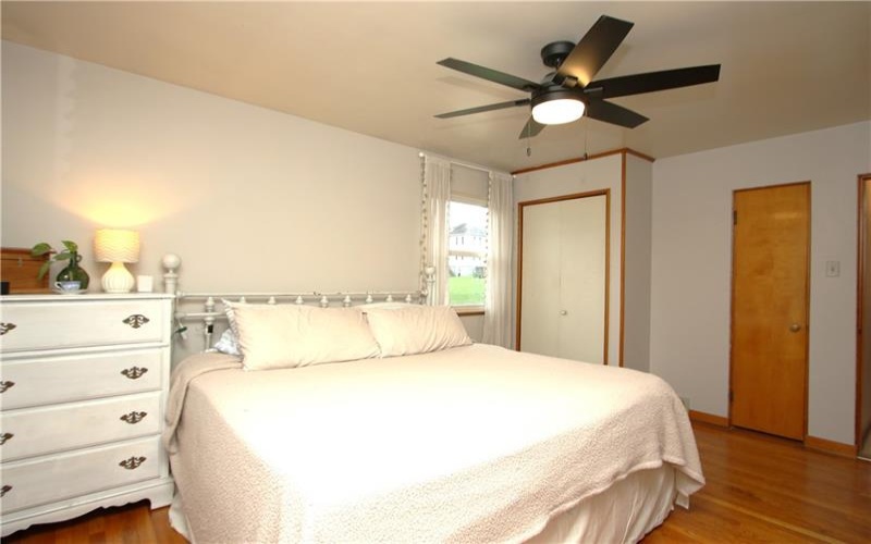 126 Third Ave, New Eagle, 15067, 2 Bedroom Bedrooms, 10 Room Rooms,2 BathroomBathrooms,Residential,For Sale,Third Ave,1773729