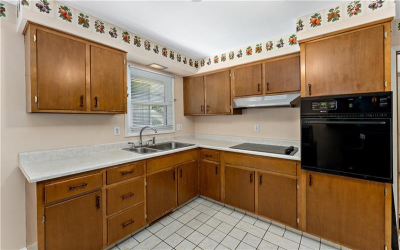 25 Barclay St, Greensburg, 15601, 3 Bedroom Bedrooms, 8 Room Rooms,2 BathroomBathrooms,Residential,For Sale,Barclay St,1773740