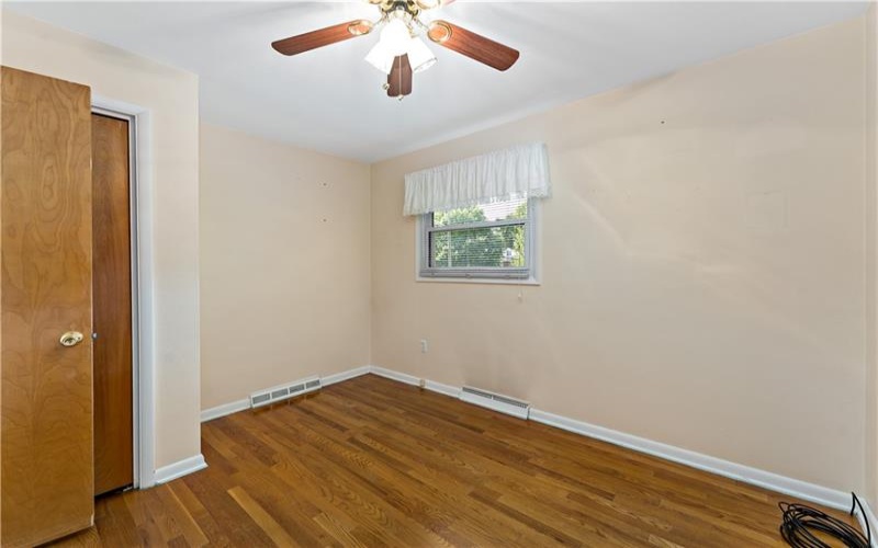 25 Barclay St, Greensburg, 15601, 3 Bedroom Bedrooms, 8 Room Rooms,2 BathroomBathrooms,Residential,For Sale,Barclay St,1773740