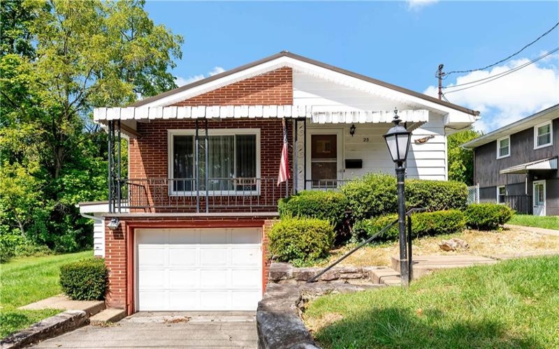 25 Barclay St, Greensburg, 15601, 3 Bedroom Bedrooms, 8 Room Rooms,2 BathroomBathrooms,Residential,For Sale,Barclay St,1773740