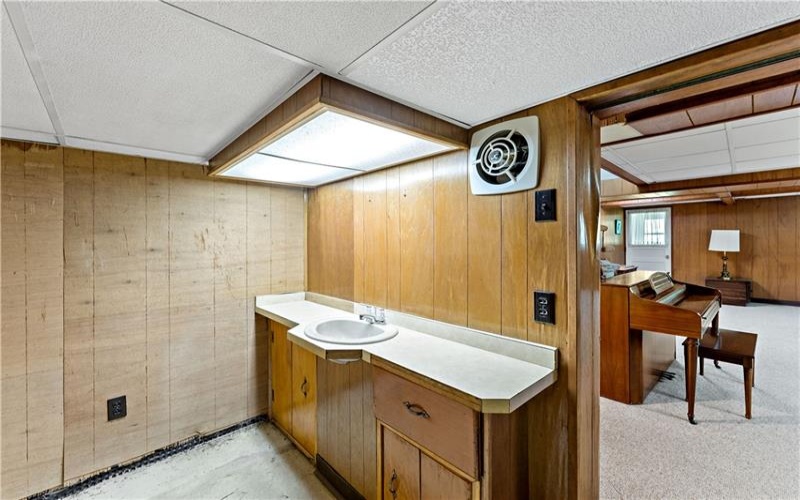 25 Barclay St, Greensburg, 15601, 3 Bedroom Bedrooms, 8 Room Rooms,2 BathroomBathrooms,Residential,For Sale,Barclay St,1773740