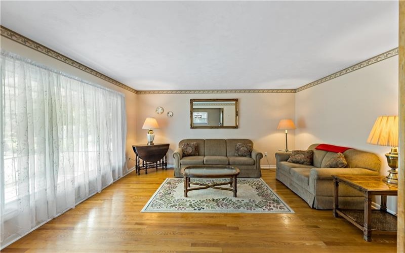 25 Barclay St, Greensburg, 15601, 3 Bedroom Bedrooms, 8 Room Rooms,2 BathroomBathrooms,Residential,For Sale,Barclay St,1773740