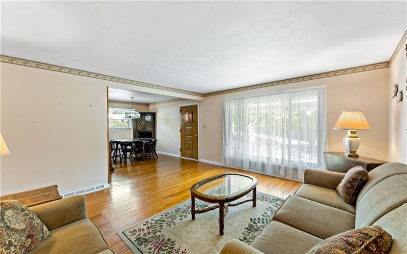 25 Barclay St, Greensburg, 15601, 3 Bedroom Bedrooms, 8 Room Rooms,2 BathroomBathrooms,Residential,For Sale,Barclay St,1773740
