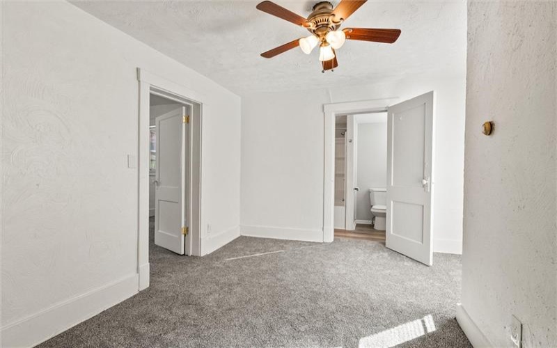1909 Woodmont Avenue, New Kensington, 15068, 4 Bedroom Bedrooms, 10 Room Rooms,2 BathroomBathrooms,Residential,For Sale,Woodmont Avenue,1773766