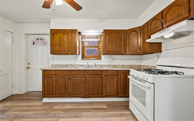 1909 Woodmont Avenue, New Kensington, 15068, 4 Bedroom Bedrooms, 10 Room Rooms,2 BathroomBathrooms,Residential,For Sale,Woodmont Avenue,1773766