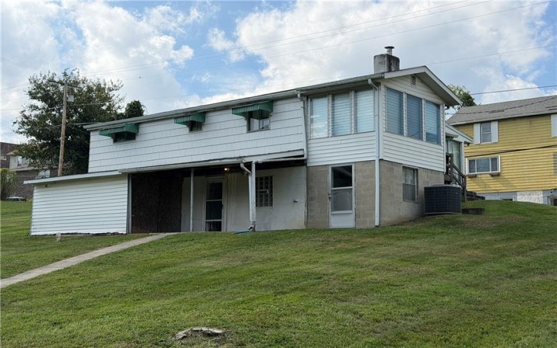 3031 Crawford Ave, Connellsville, 15425, 2 Bedroom Bedrooms, ,1 BathroomBathrooms,Residential,For Sale,Crawford Ave,1773778