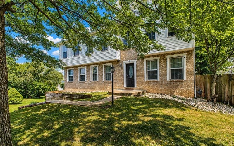 415 Crossbow, New Stanton, 15672, 5 Bedroom Bedrooms, 12 Room Rooms,3.1 BathroomBathrooms,Residential,For Sale,Crossbow,1773790