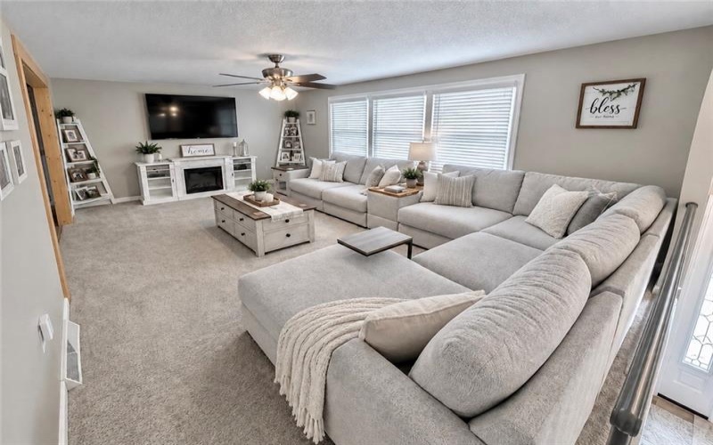 7449 National Pike, Uniontown, 15401, 3 Bedroom Bedrooms, 8 Room Rooms,3 BathroomBathrooms,Residential,For Sale,National Pike,1773830
