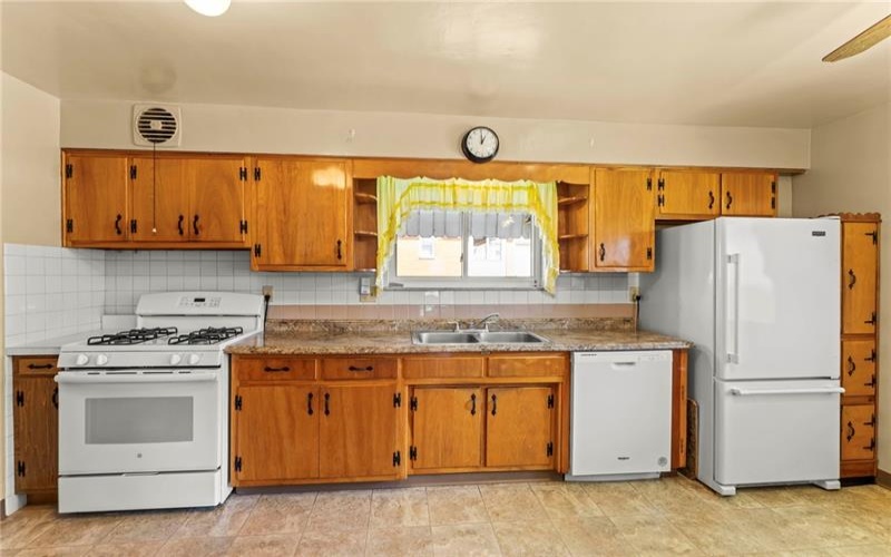 432 Euclid Avenue, Canonsburg, 15317, 4 Bedroom Bedrooms, ,1.1 BathroomBathrooms,Residential,For Sale,Euclid Avenue,1773882
