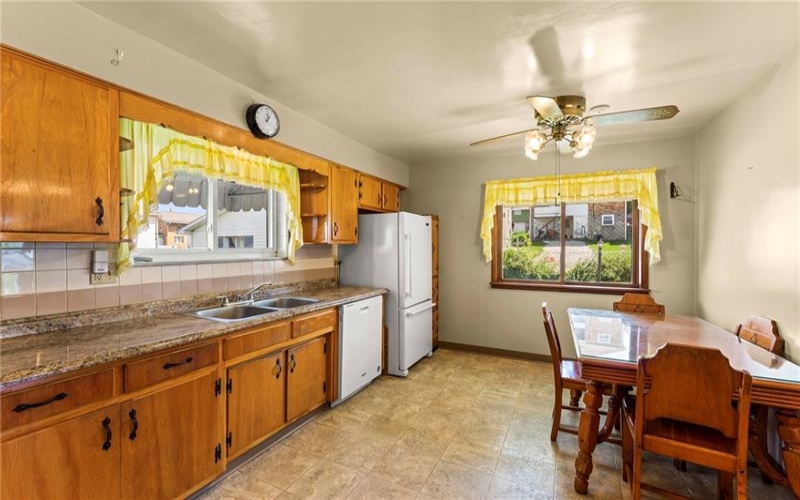 432 Euclid Avenue, Canonsburg, 15317, 4 Bedroom Bedrooms, ,1.1 BathroomBathrooms,Residential,For Sale,Euclid Avenue,1773882