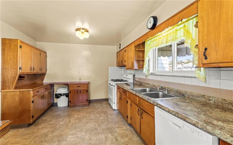 432 Euclid Avenue, Canonsburg, 15317, 4 Bedroom Bedrooms, ,1.1 BathroomBathrooms,Residential,For Sale,Euclid Avenue,1773882