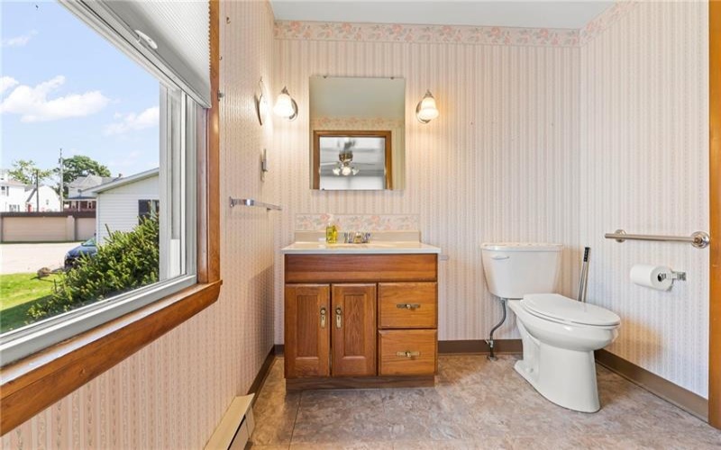 432 Euclid Avenue, Canonsburg, 15317, 4 Bedroom Bedrooms, ,1.1 BathroomBathrooms,Residential,For Sale,Euclid Avenue,1773882