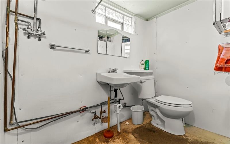 432 Euclid Avenue, Canonsburg, 15317, 4 Bedroom Bedrooms, ,1.1 BathroomBathrooms,Residential,For Sale,Euclid Avenue,1773882